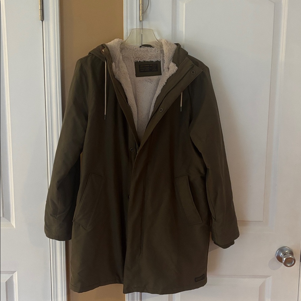 Abercrombie & Fitch khaki Parka with Soft Cream Lining